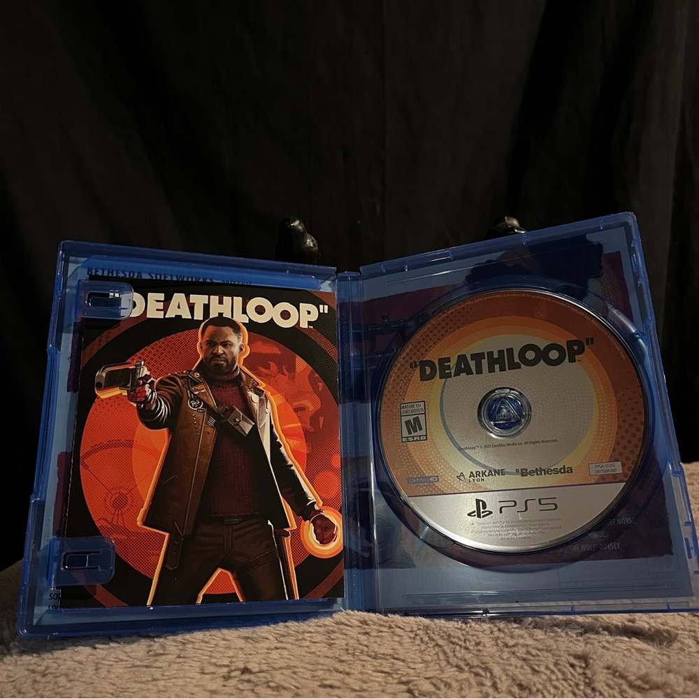 Deathloop PS5 Game - Blue Case